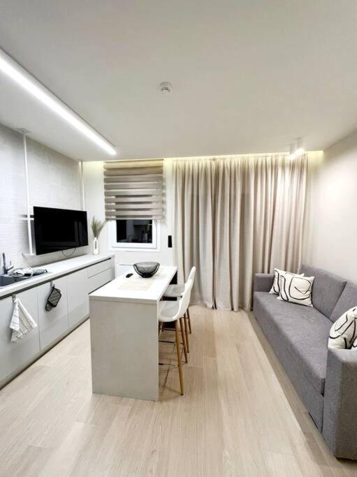8 Blocks Apartments 1B Alexandroupoli Exterior photo